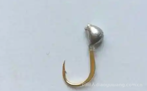 朝天钩钓鲫鱼用几号钩什么钩型?