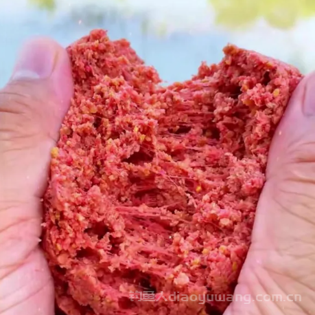 春末立夏钓鲫鱼用什么饵料？这3种饵料味型必须了解！