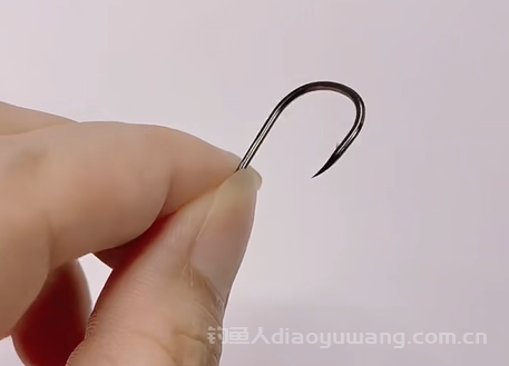 钓鲤鱼用什么钩子最合适?推荐伊势尼和伊豆! 钓鲤鱼用什么钩子最合适?推荐伊势尼和伊豆!