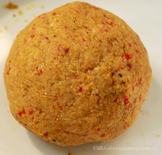 钓着钓着饵料就没味了，难怪鱼口越来越差！  