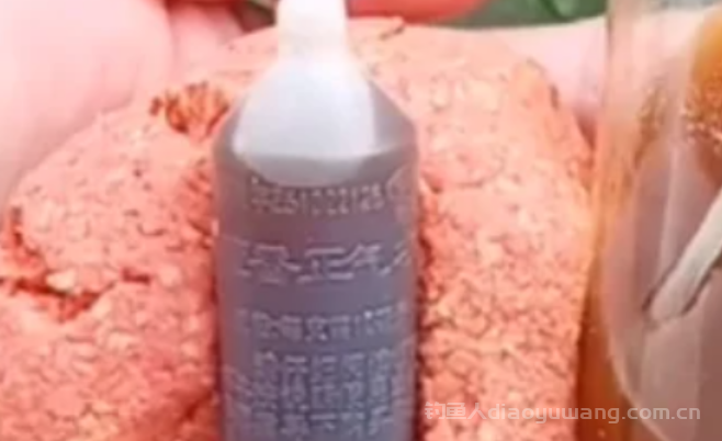 你们觉得野钓要不要加小药？2