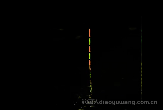 浮漂没动作提竿换饵却中鱼了,怎么回事? 浮漂没动作提竿换饵却中鱼了,怎么回事?