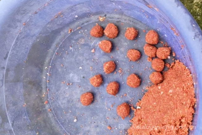 冬季钓鱼为什么不推荐用大力马线做子线？  n